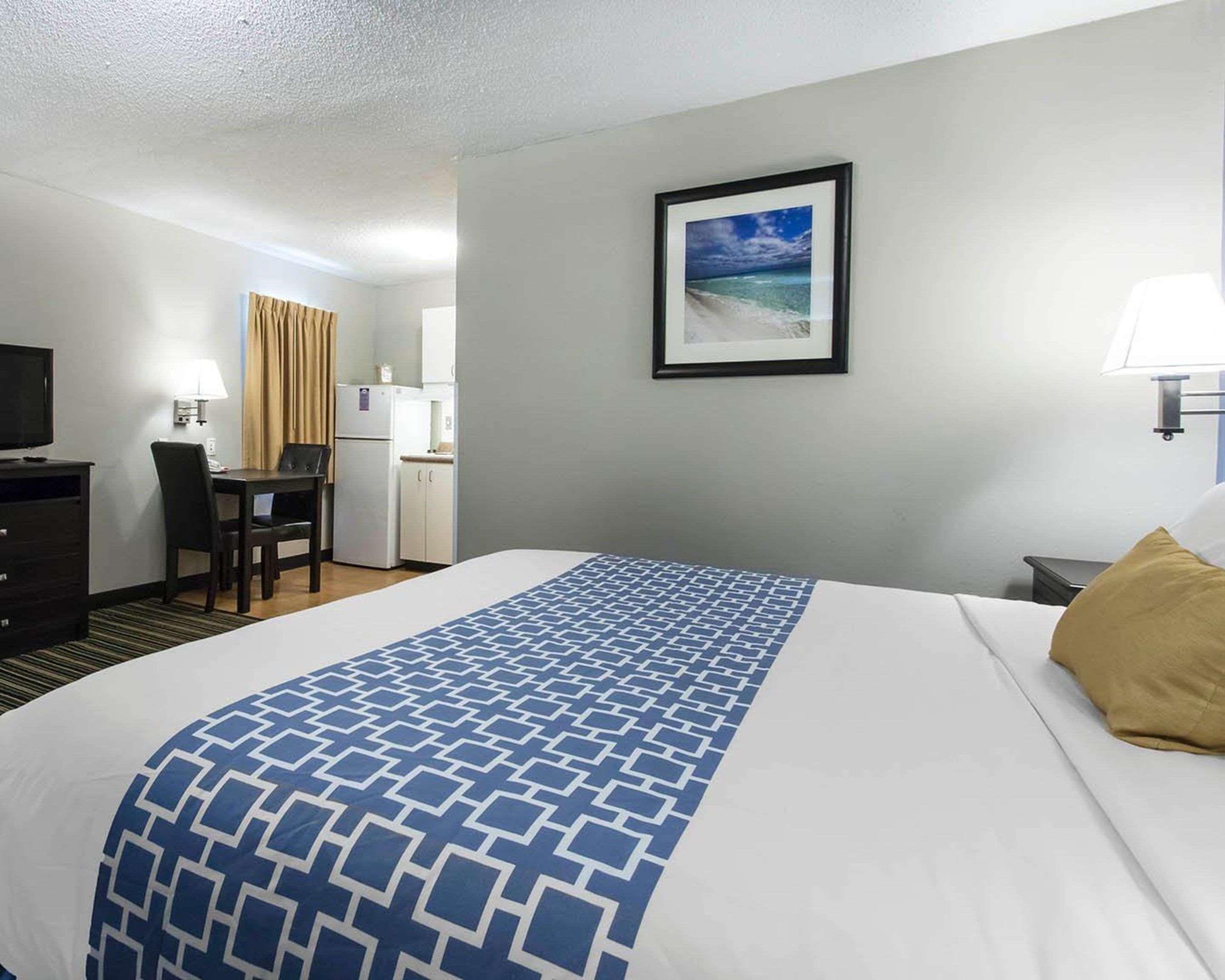 Suburban Extended Stay Hotel Naval Base Area Warrington Exterior foto
