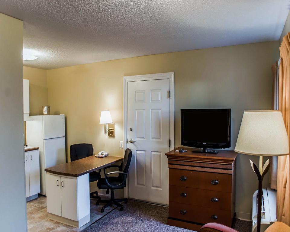 Suburban Extended Stay Hotel Naval Base Area Warrington Exterior foto