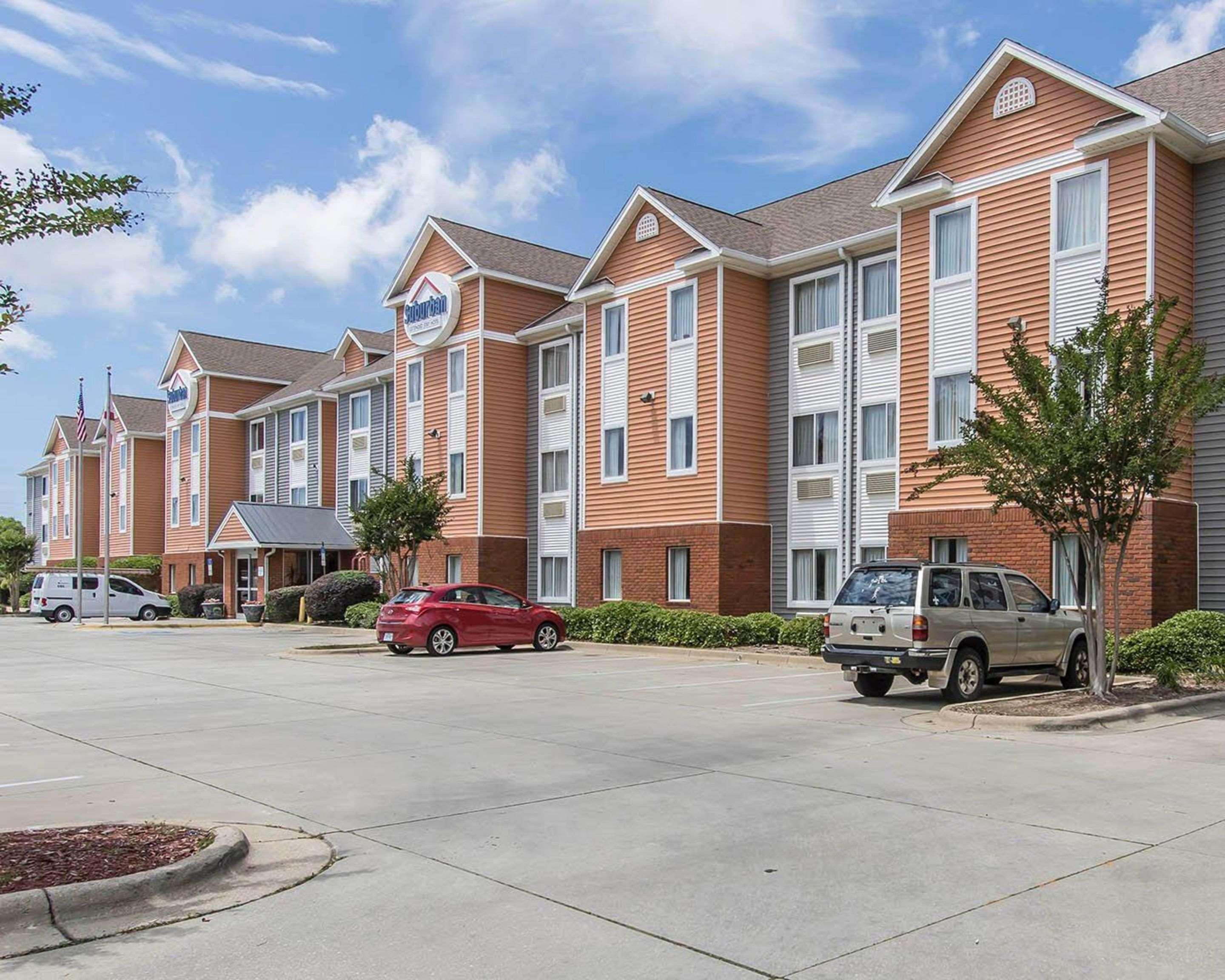 Suburban Extended Stay Hotel Naval Base Area Warrington Exterior foto